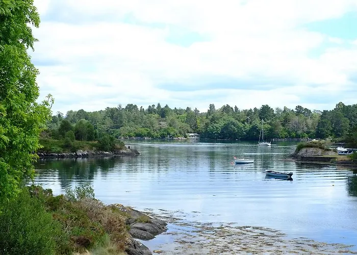 Ardnagashel Estate Homes * Glengarriff